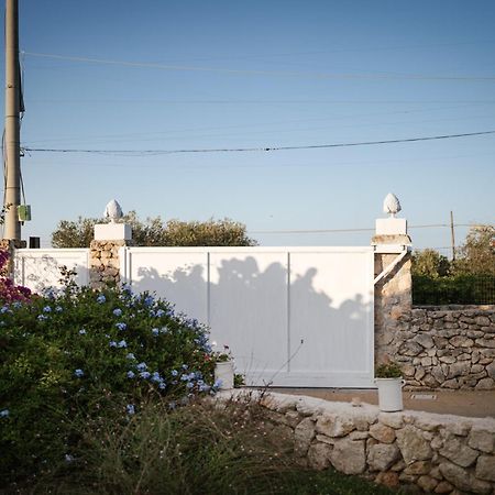 Prestigiosa Villa Con Piscina Condominiale 莫诺波利 外观 照片