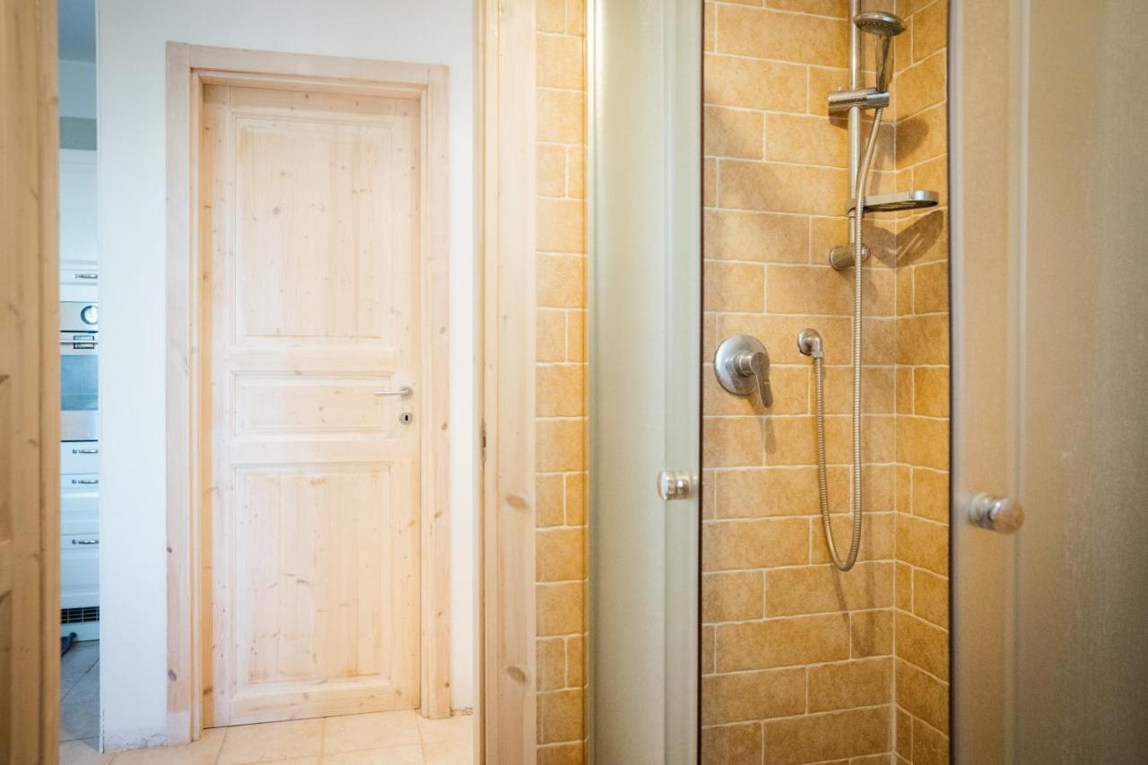 Prestigiosa Villa Con Piscina Condominiale 莫诺波利 外观 照片