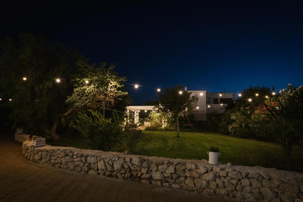 Prestigiosa Villa Con Piscina Condominiale 莫诺波利 外观 照片