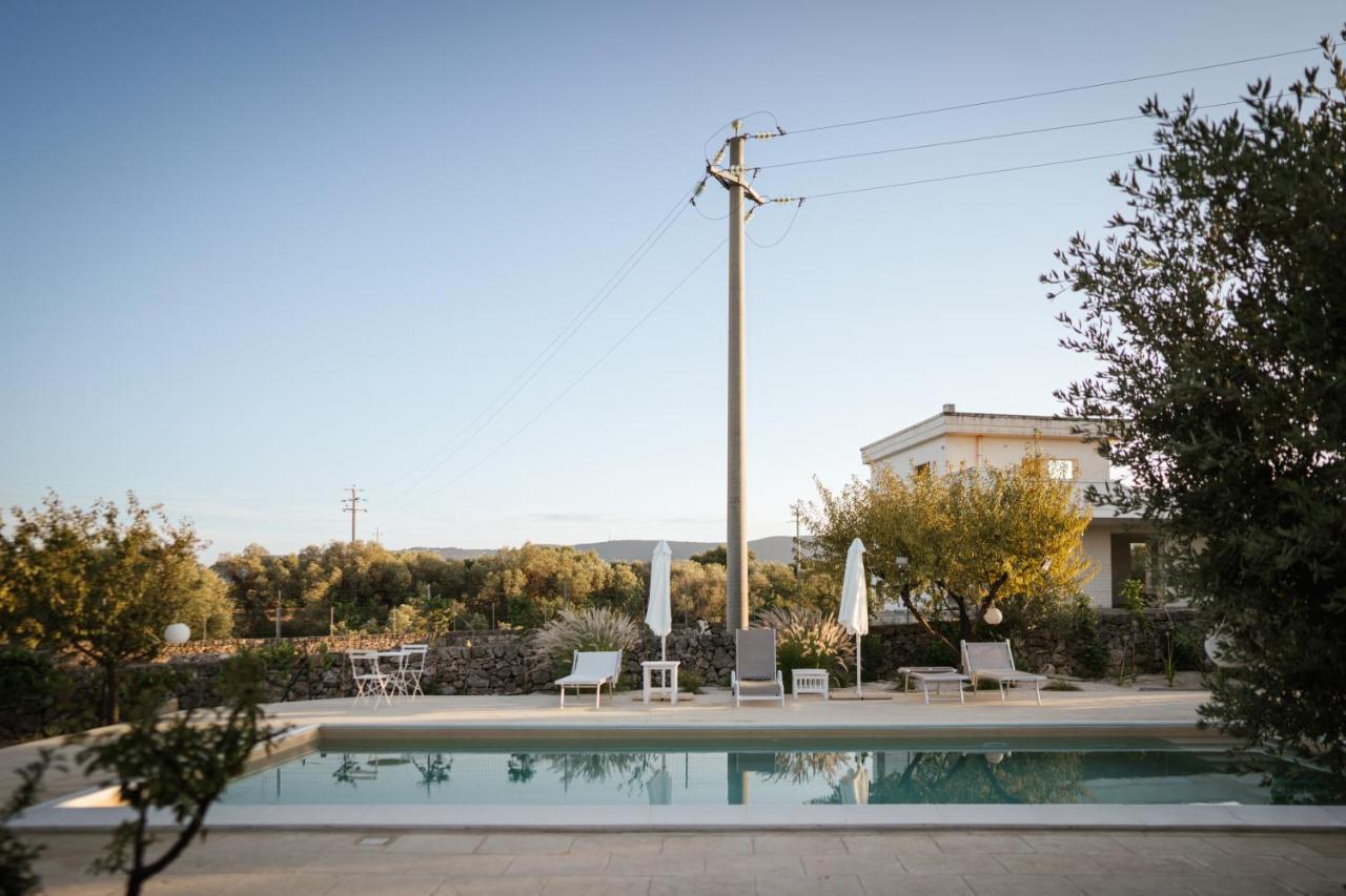 Prestigiosa Villa Con Piscina Condominiale 莫诺波利 外观 照片