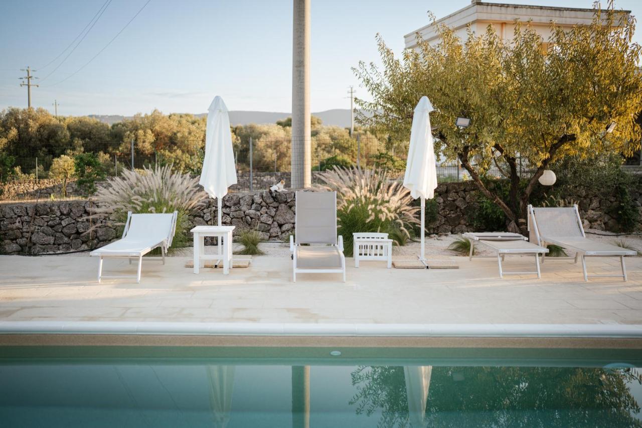 Prestigiosa Villa Con Piscina Condominiale 莫诺波利 外观 照片